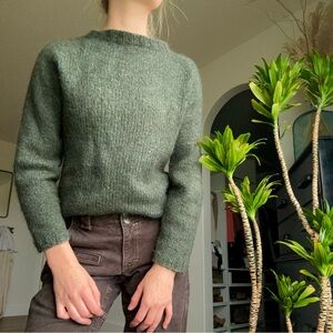 Handknit | 100% Wool Sweater XS/XXS